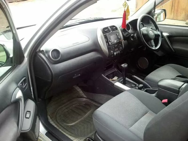 Продажа Toyota RAV4 2005 год 10